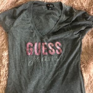 Guess Tops - Guess grey T-shirt Guess Tops - Guess grey T-shirt